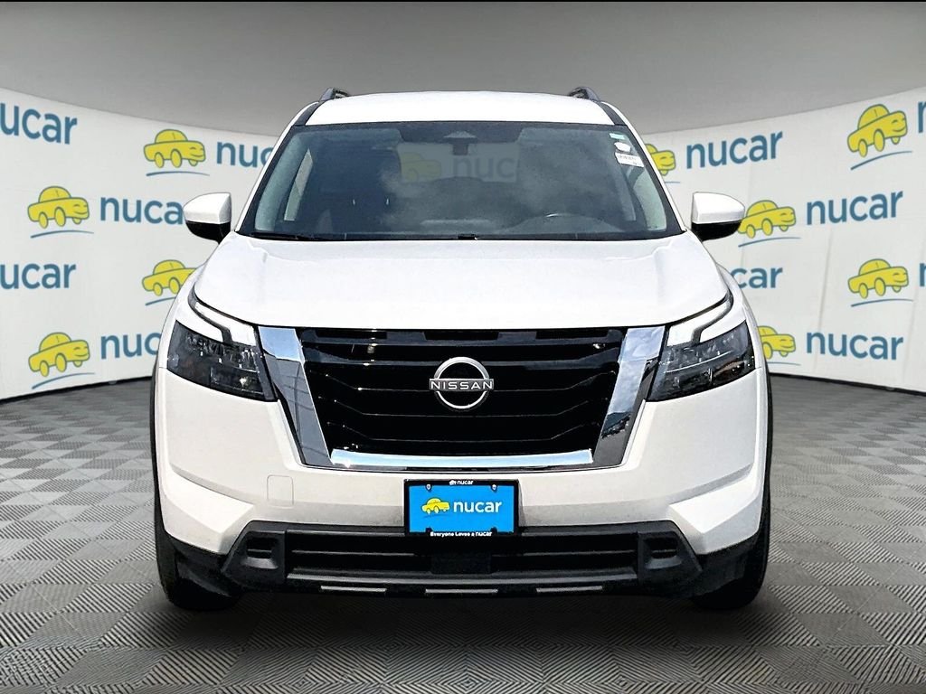 Used 2025 Glacier White Nissan SV image 2