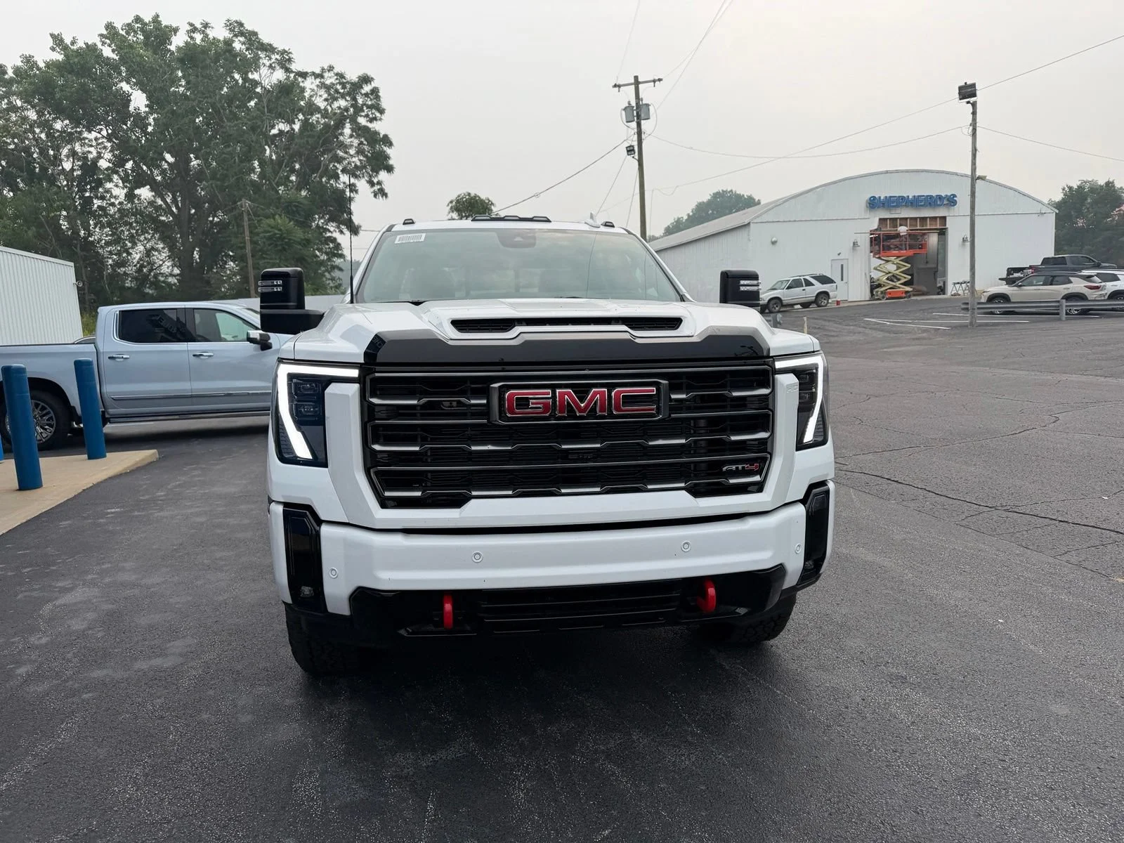 New 2026 Summit White GMC AT4 image 7