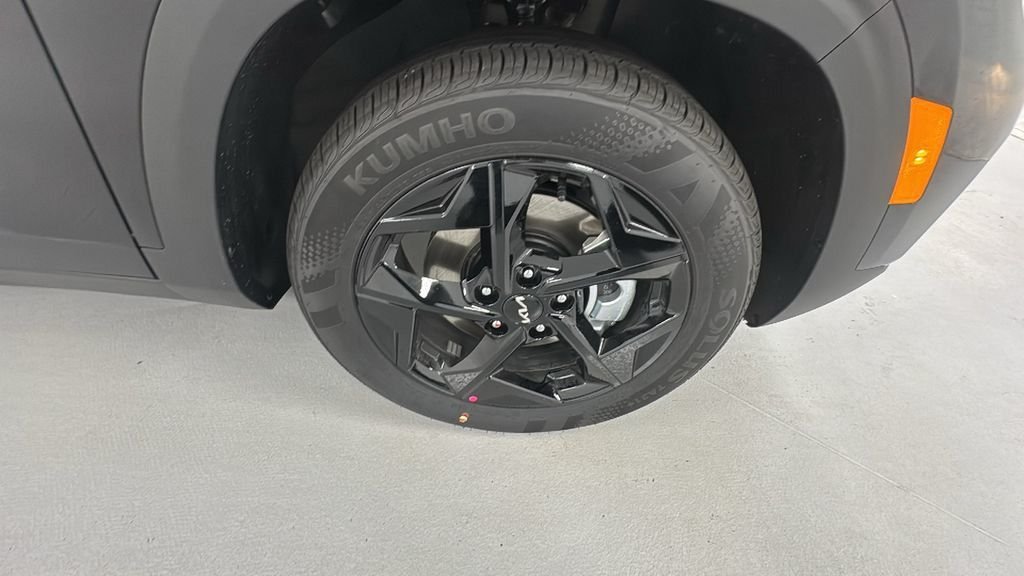 2026 Kia Seltos EX - Photo 9