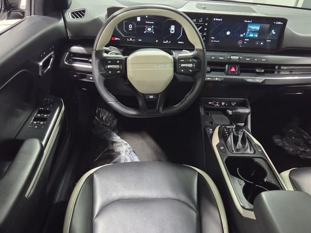 Used 2025 Gray Kia GT-Line image 7