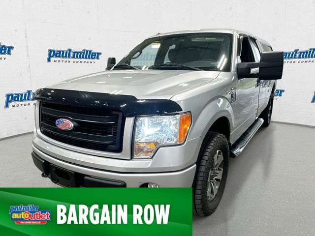 Used 2013 Silver Ford XL image 1