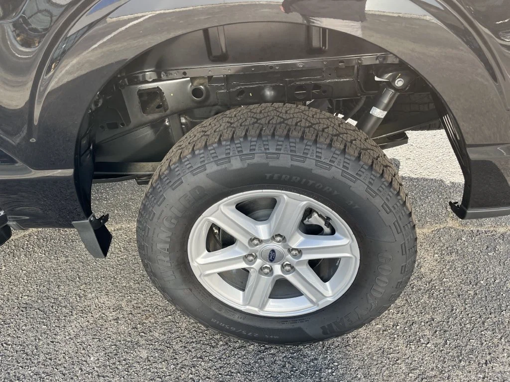 New 2026 Agate Black Metallic Ford XLT image 10