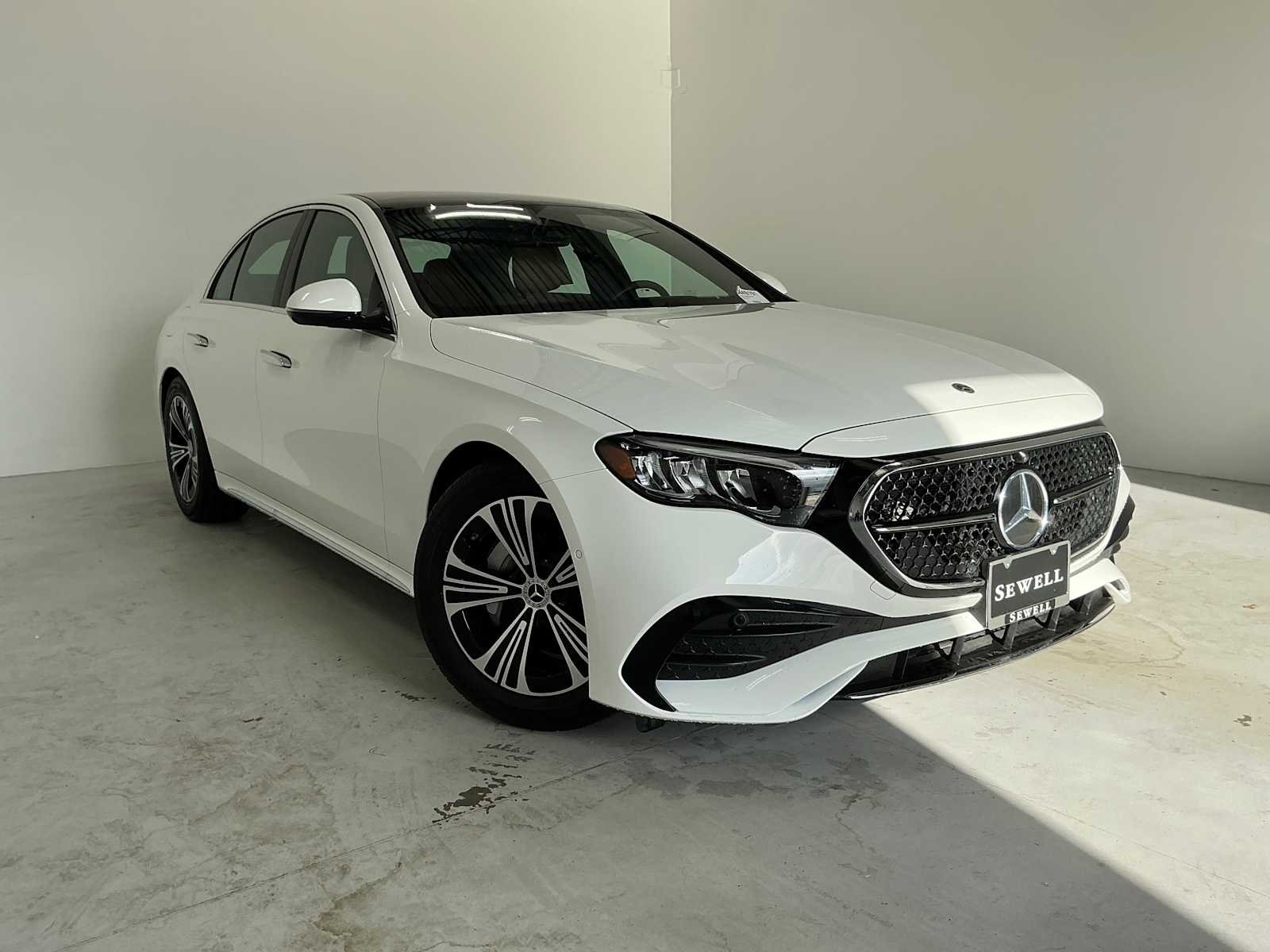 Certified Used 2026 Polar White Mercedes-Benz E 350 image 3