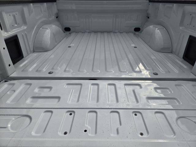 New 2026 Oxford White Ford XL image 40