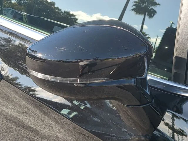 2026 Chrysler Voyager LX - Photo 12