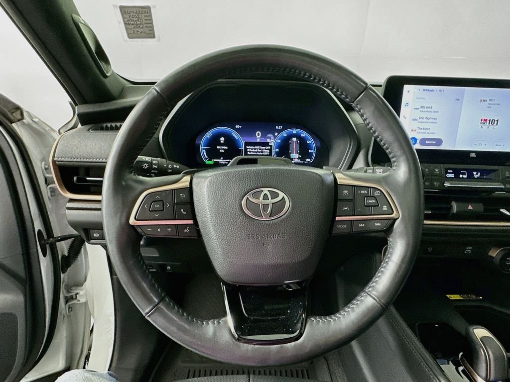 Used 2024 Pearl Toyota MAX Platinum image 12