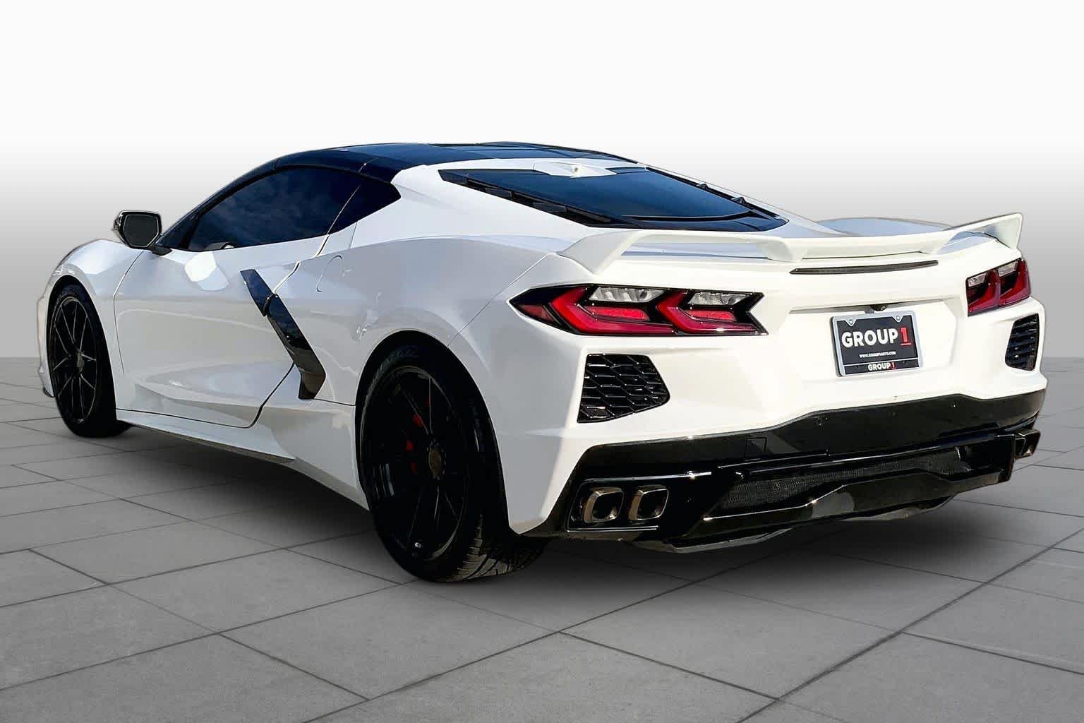 Used 2020 Arctic White Chevrolet 3LT image 10