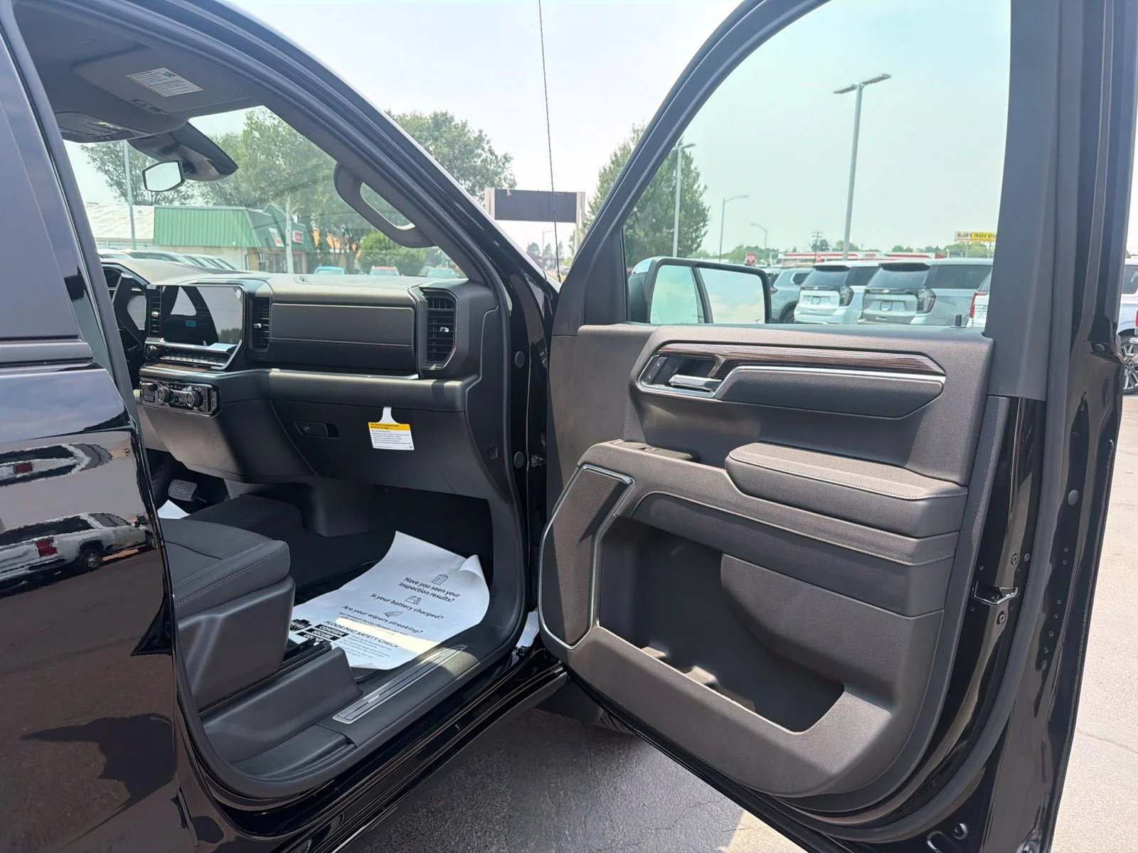New 2026 Black Chevrolet LT (2FL) image 30