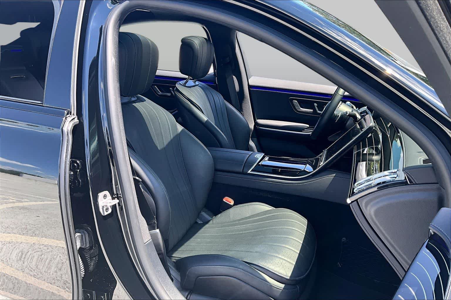 Used 2023 Obsidian Black Mercedes-Benz S 500 image 9