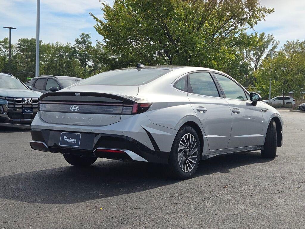 New 2025 Silver Hyundai Limited image 14