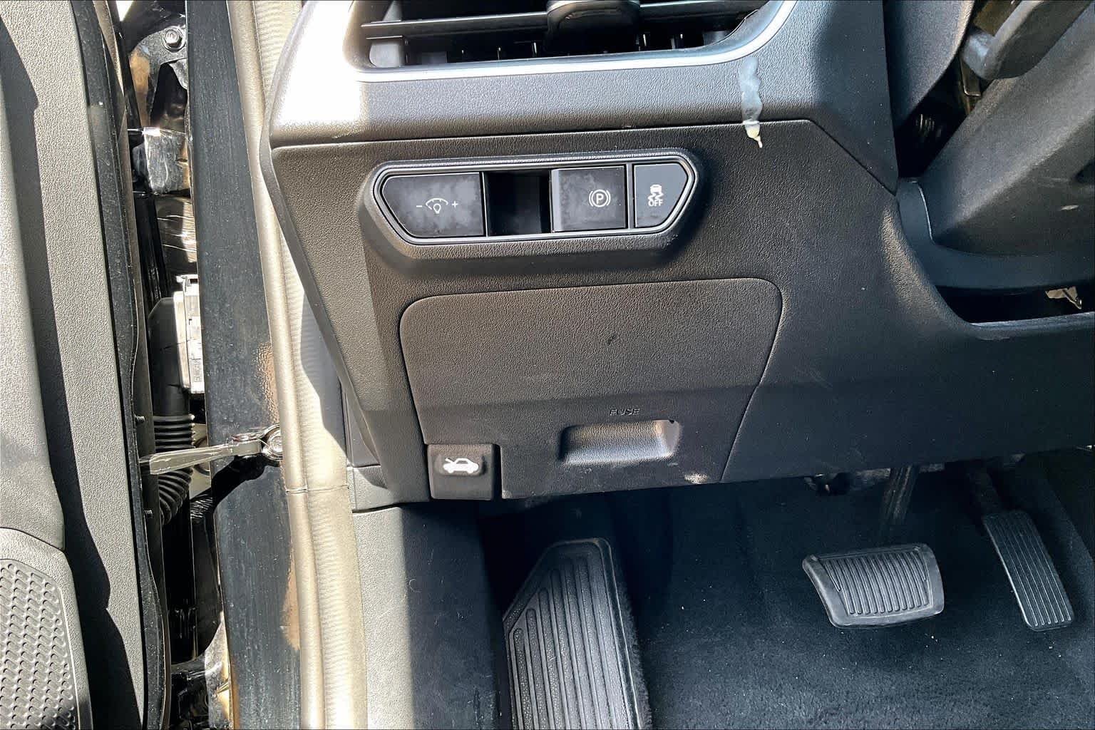 2025 Kia K4 LXS - Photo 31