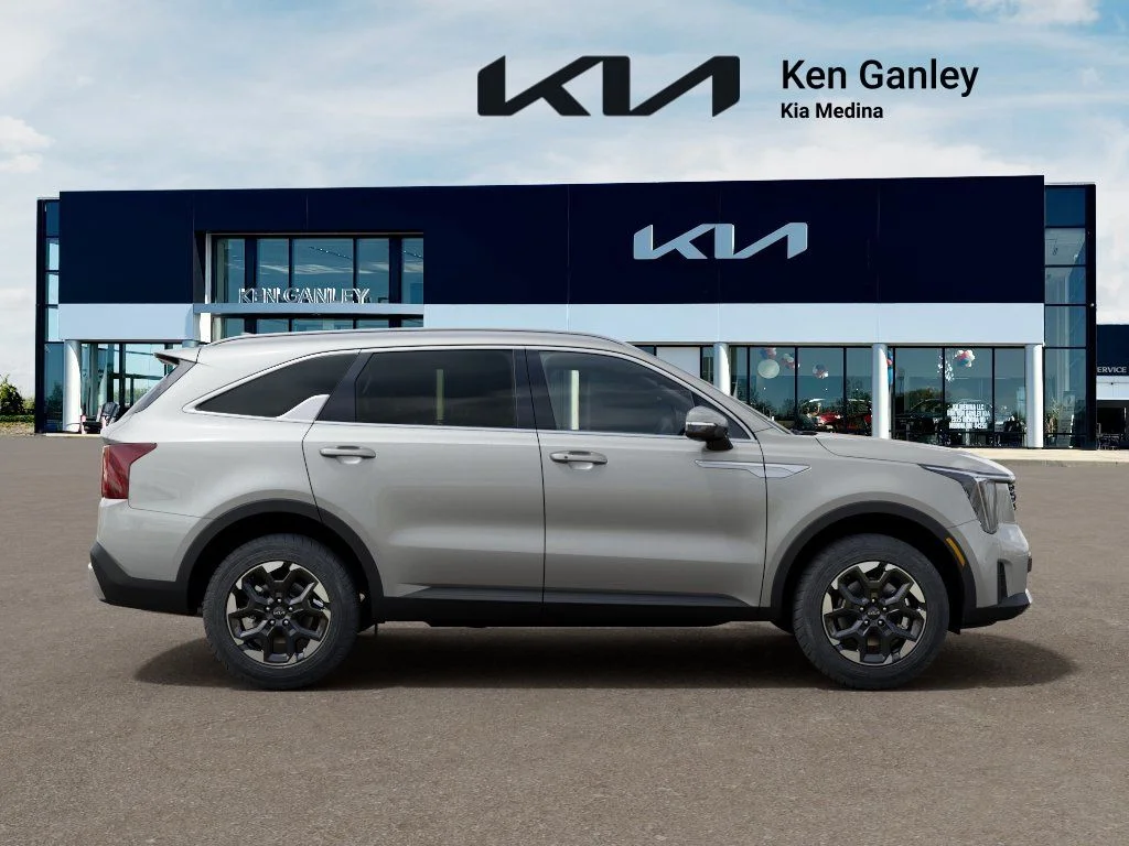 New 2026 Ivory Silver Kia S image 7