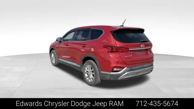 Used 2019 Red Hyundai SE image 6