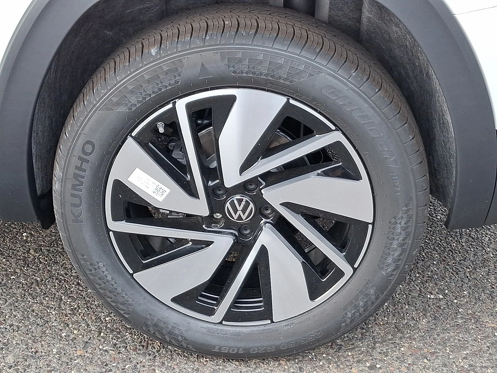 New 2026 Opal White Pearl Volkswagen 2.0T SEL image 7