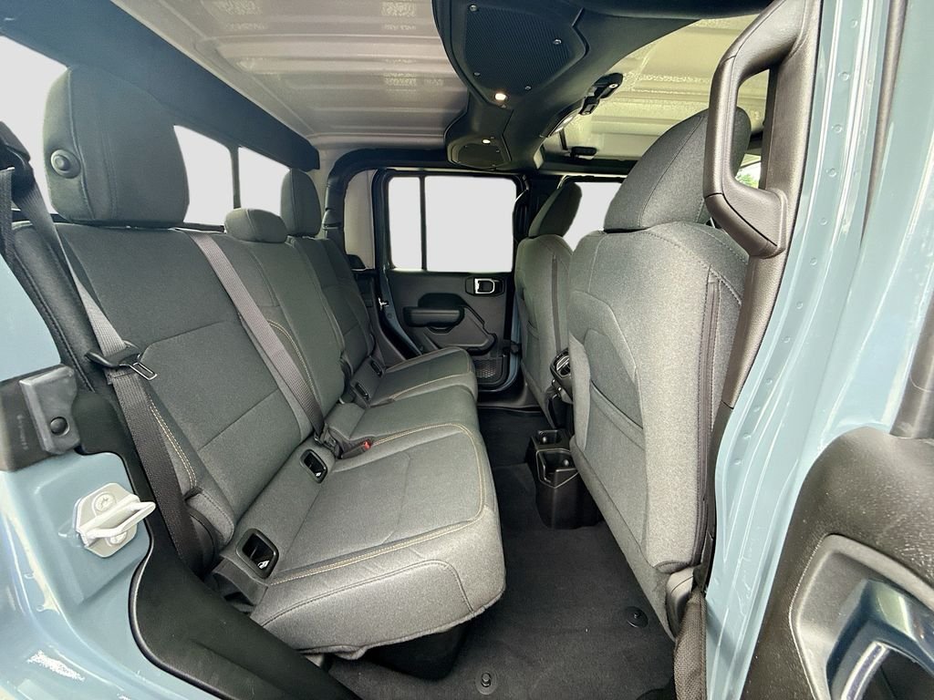 Used 2025 Anvil Clearcoat Jeep Sport S image 26