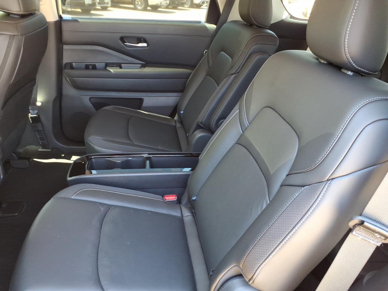 Used 2025 Super Black Nissan SL image 20