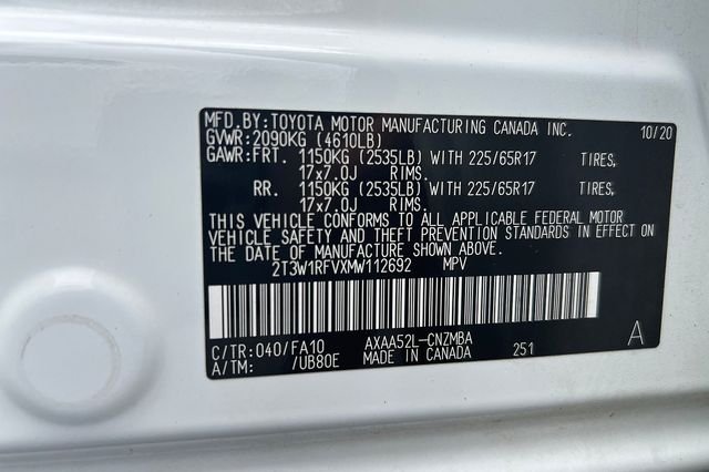 Used 2021 White Toyota XLE image 38