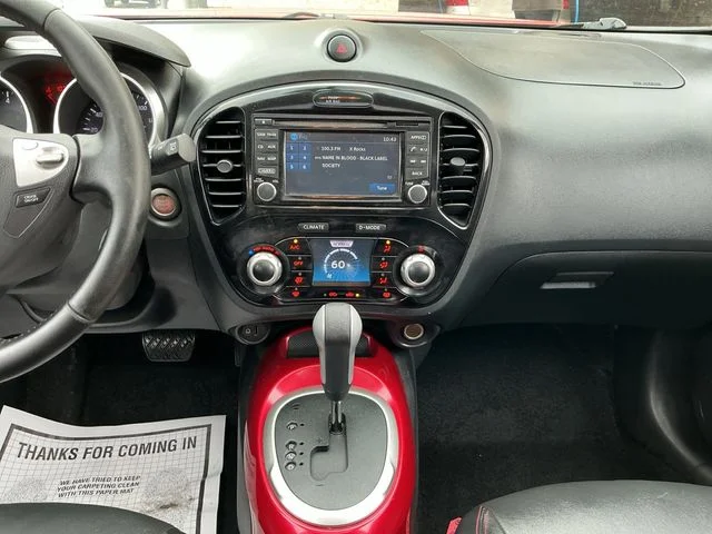 Used 2015 Red Nissan SL image 18