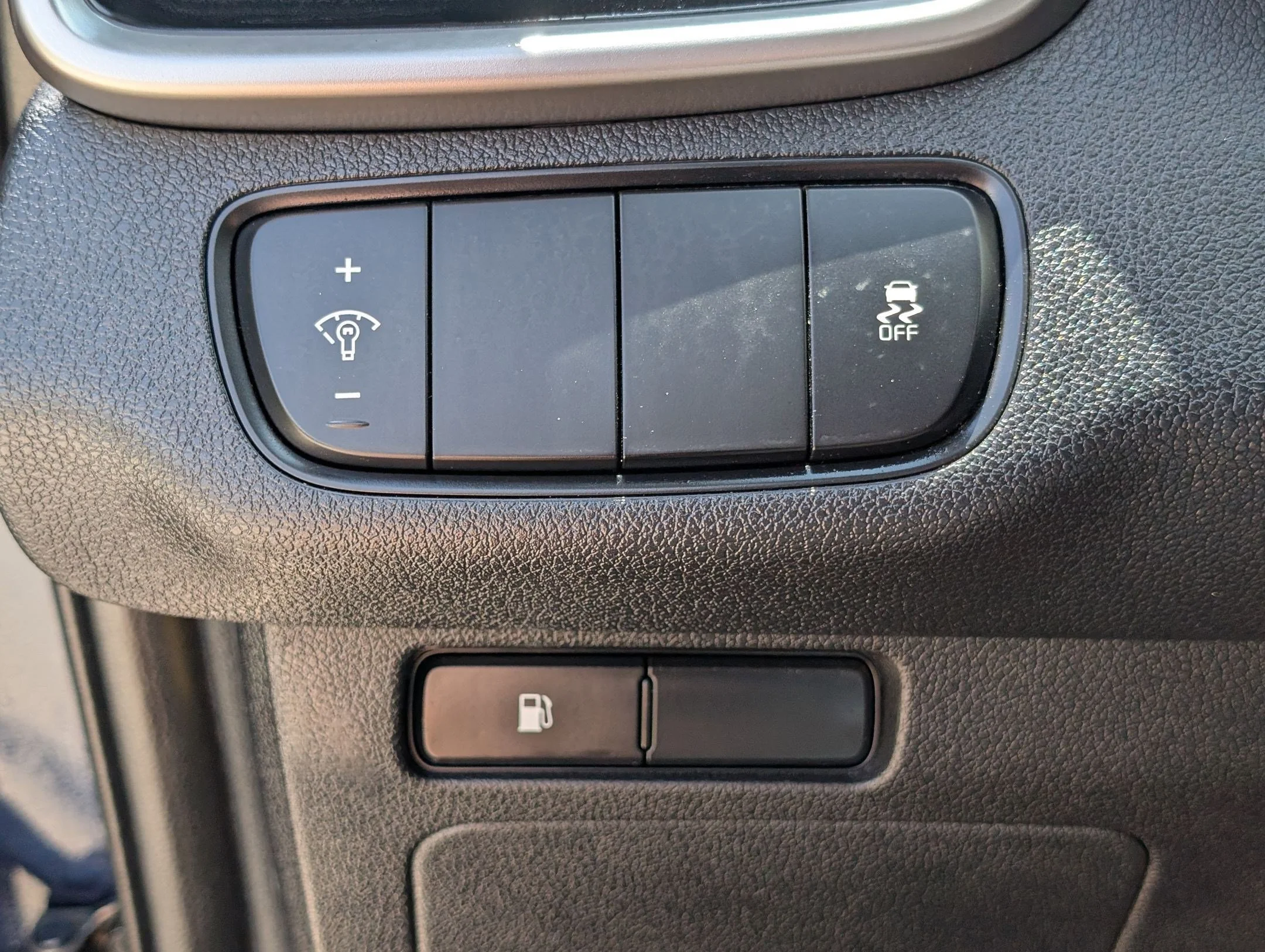 Used 2016 Blaze Blue Kia LX image 23