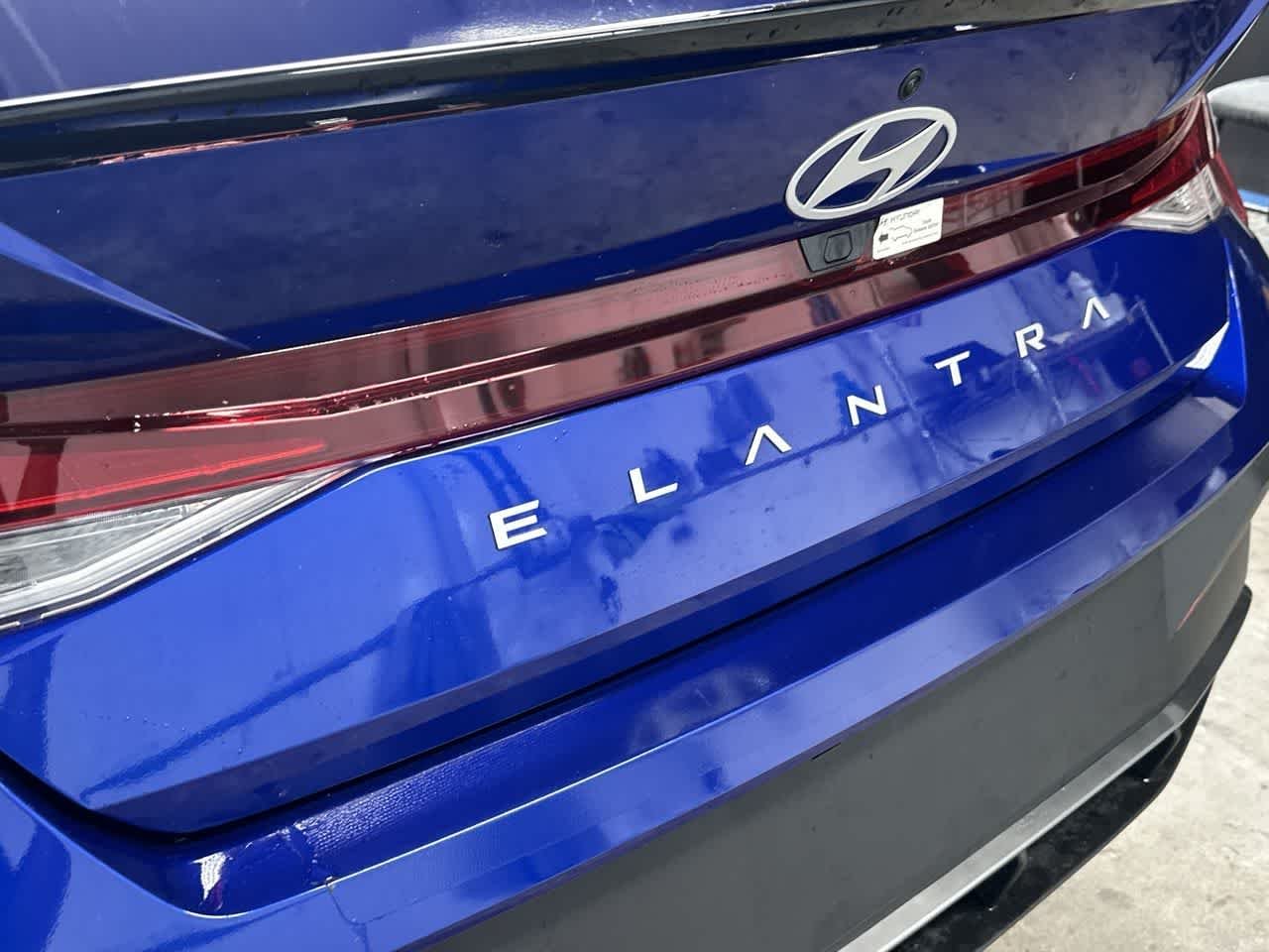 2025 Hyundai Elantra SEL - Photo 10