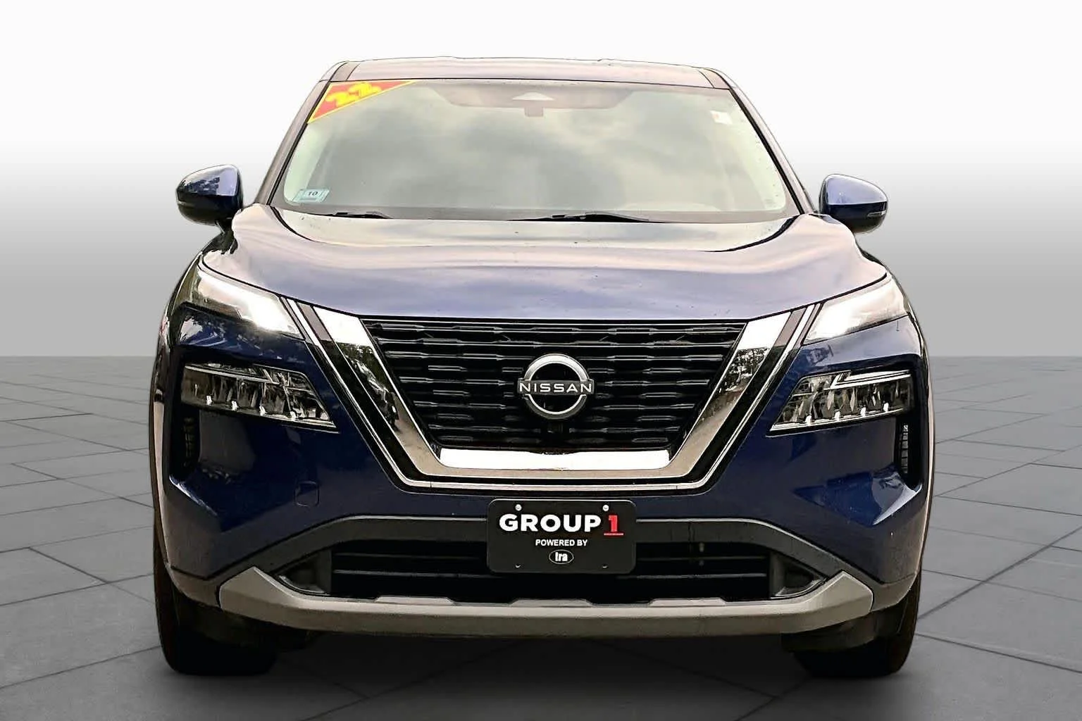 Used 2022 Caspian Blue Metallic Nissan SV image 4