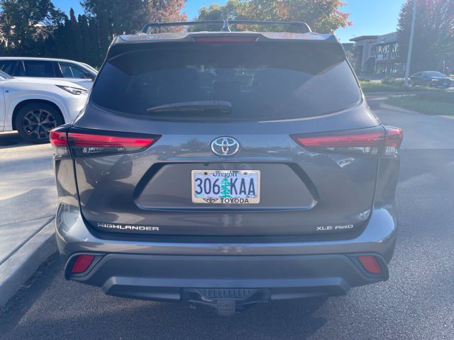 Used 2020 Gray Toyota XLE image 6