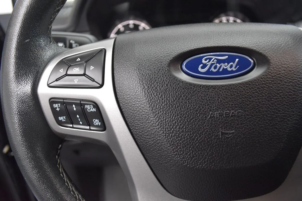 Used 2021 Black Ford XLT image 15
