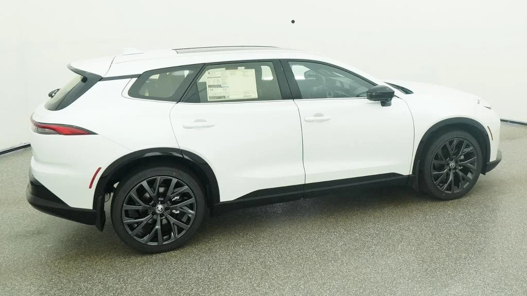 New 2026 Oxygen White Toyota Limited image 16
