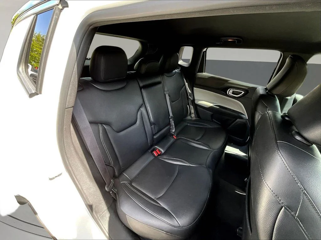 Certified Used 2025 White Jeep Limited image 28