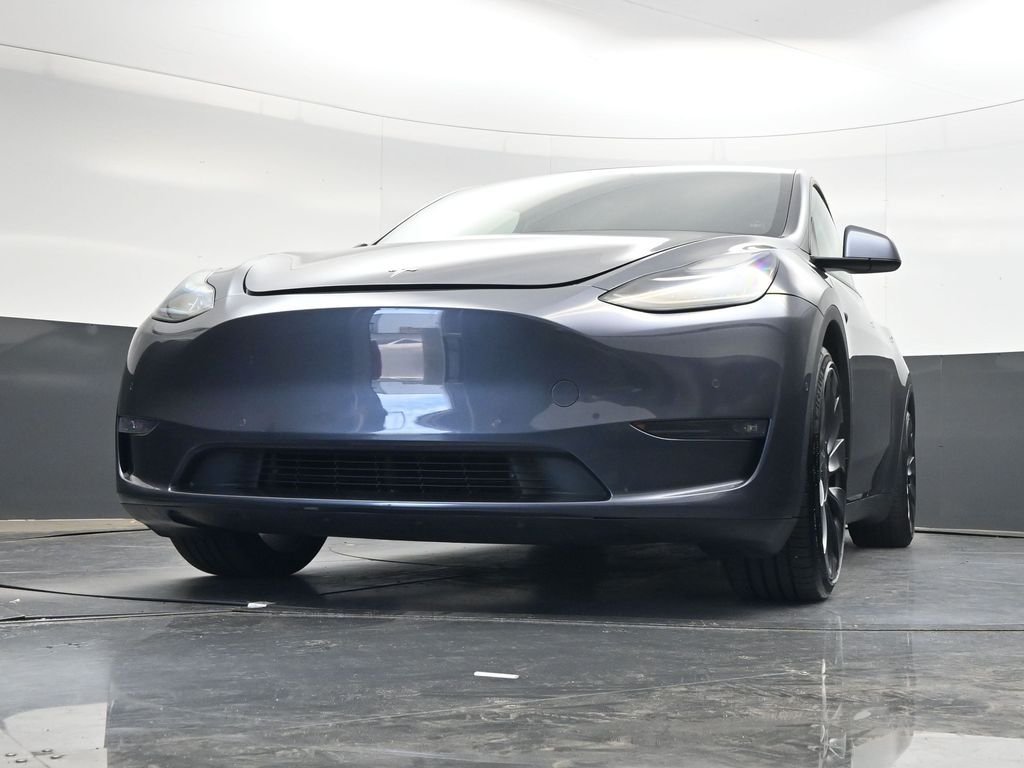 Used 2020  Tesla Performance image 36