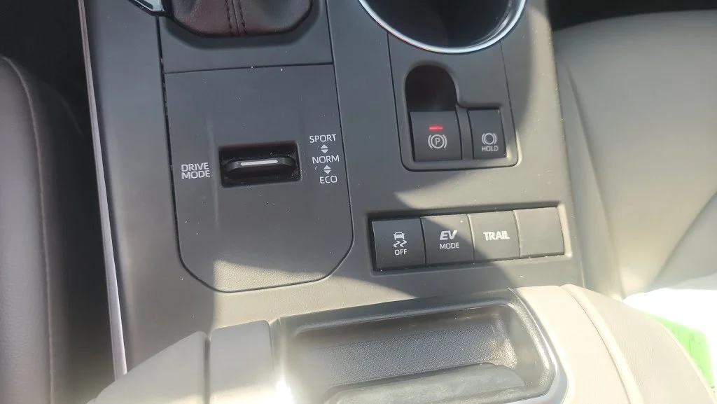 Used 2022 Blue Toyota XLE image 19