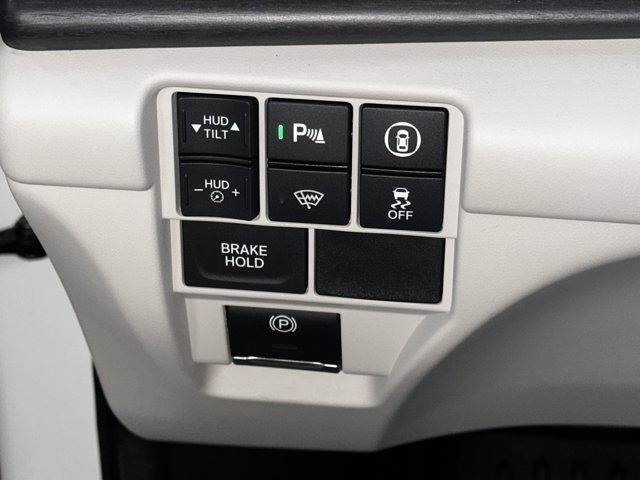 Used 2025 Platinum White Pearl Acura SH-AWD ADVANCE image 17