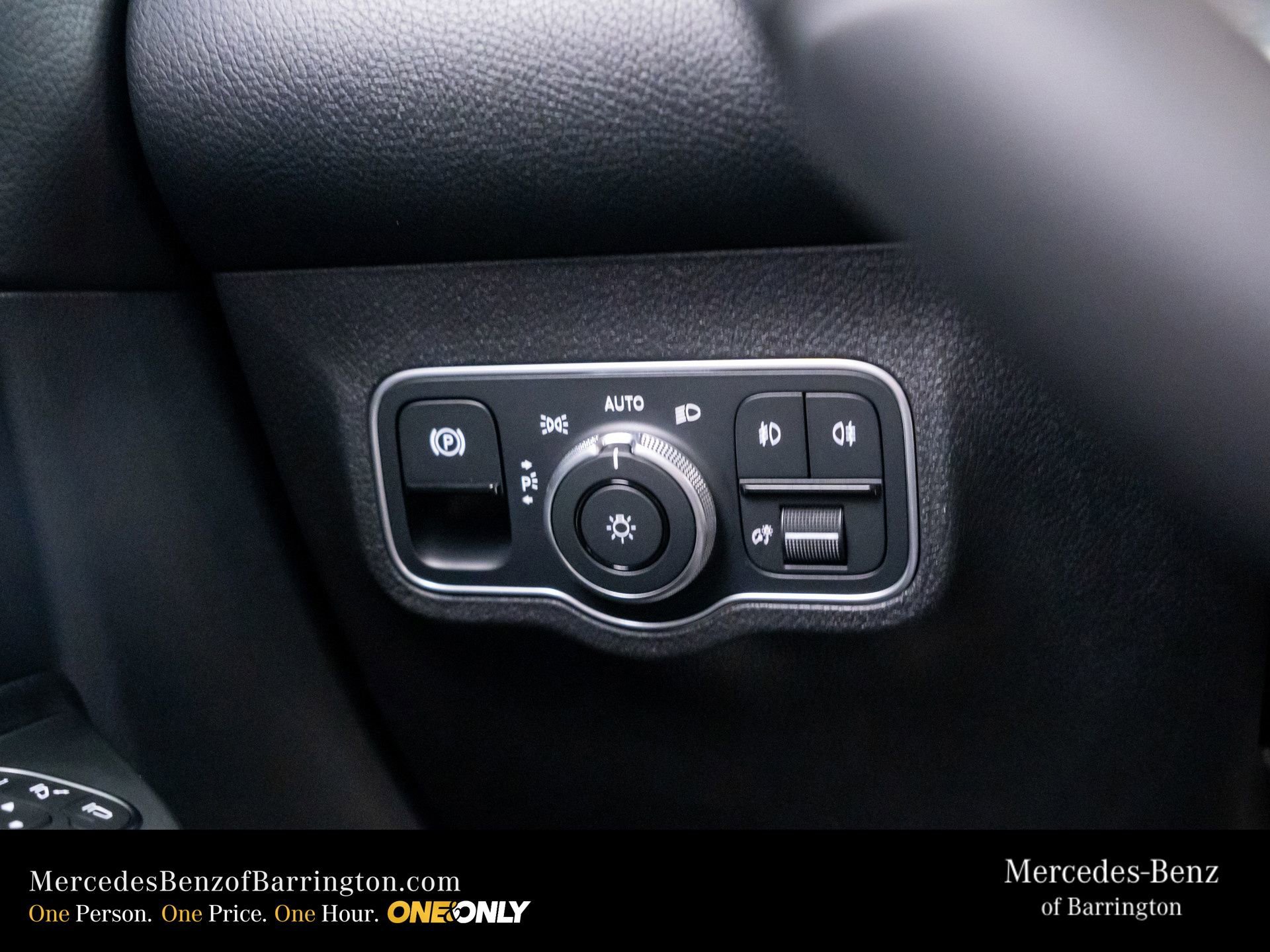 New 2026 Mountain Grey Metallic Mercedes-Benz GLB 250 image 63