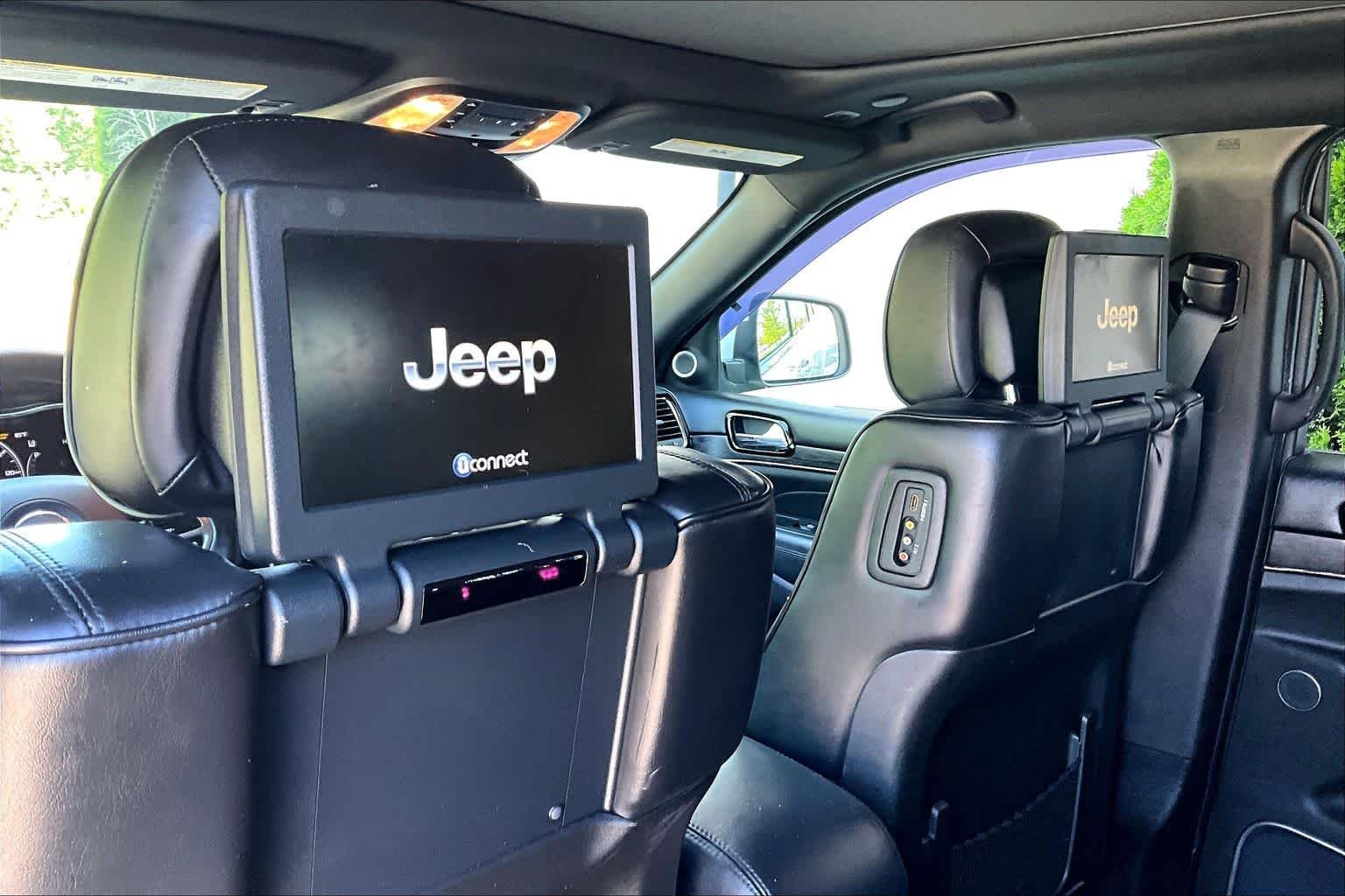 Used 2019 Bright White Clearcoat Jeep High Altitude image 35