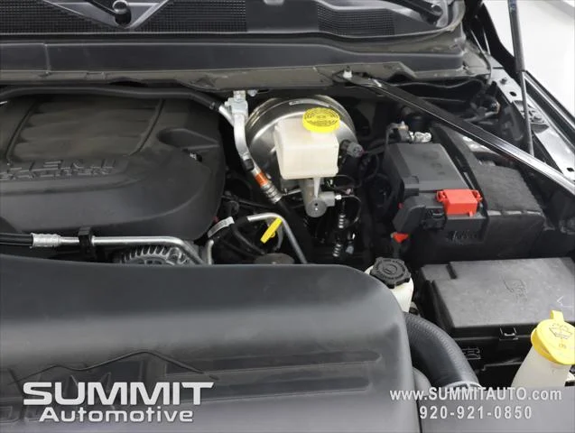 New 2026 Diamond Black Crystal Pearl-Coat Exterior Paint RAM BIG HORN image 22
