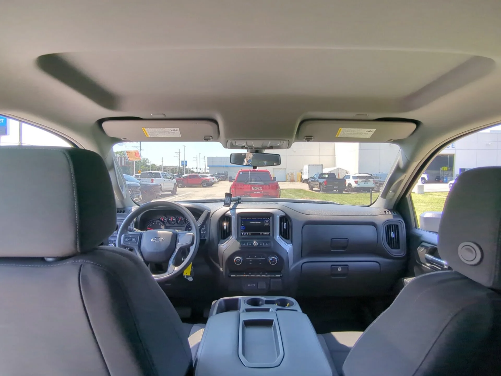 Used 2022 Summit White Chevrolet Custom image 12
