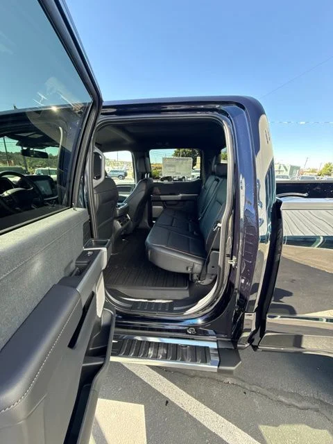 New 2026 Blue Ford Lariat image 22