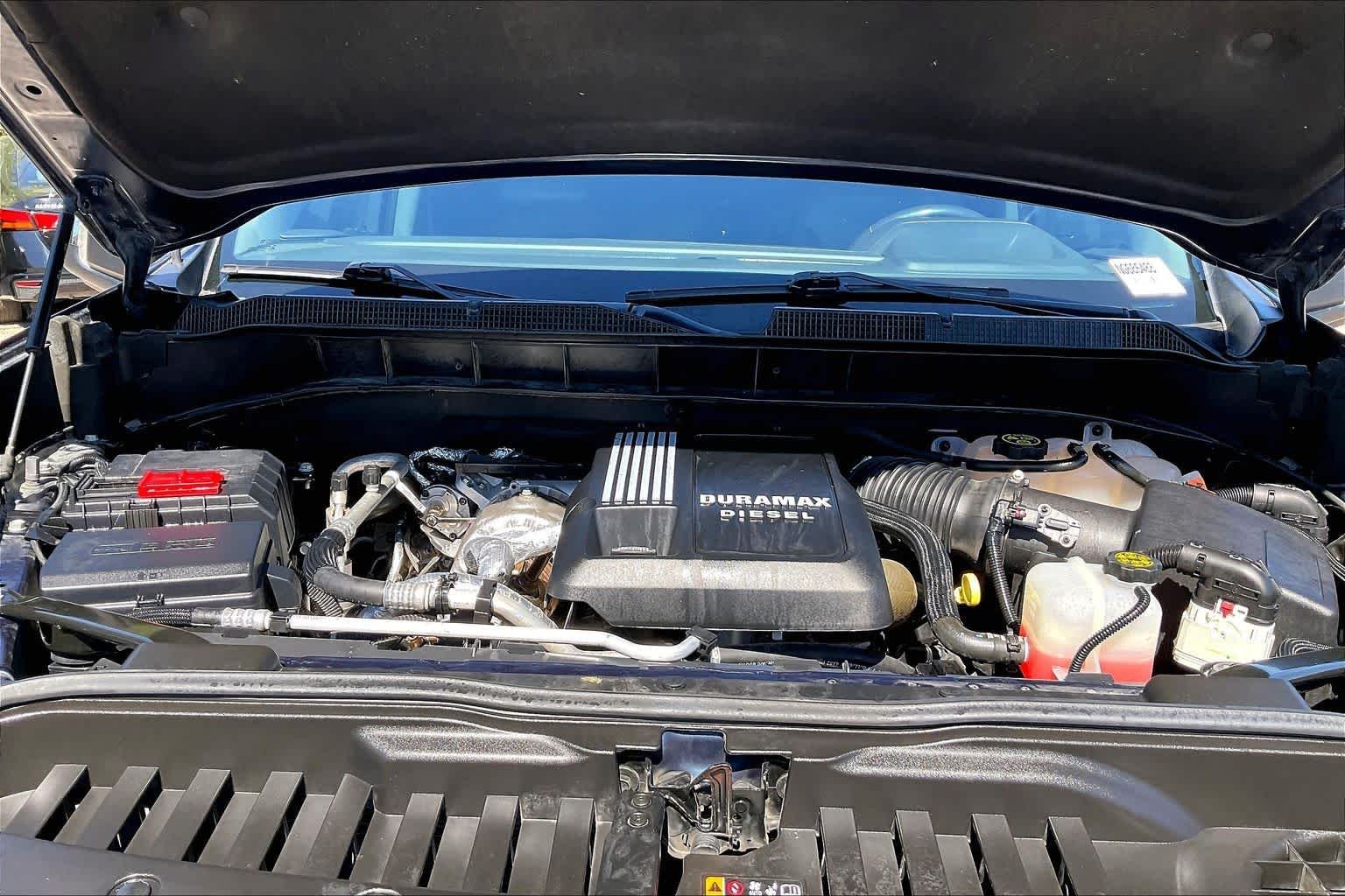 Used 2022 Northsky Blue Metallic Chevrolet LT image 31