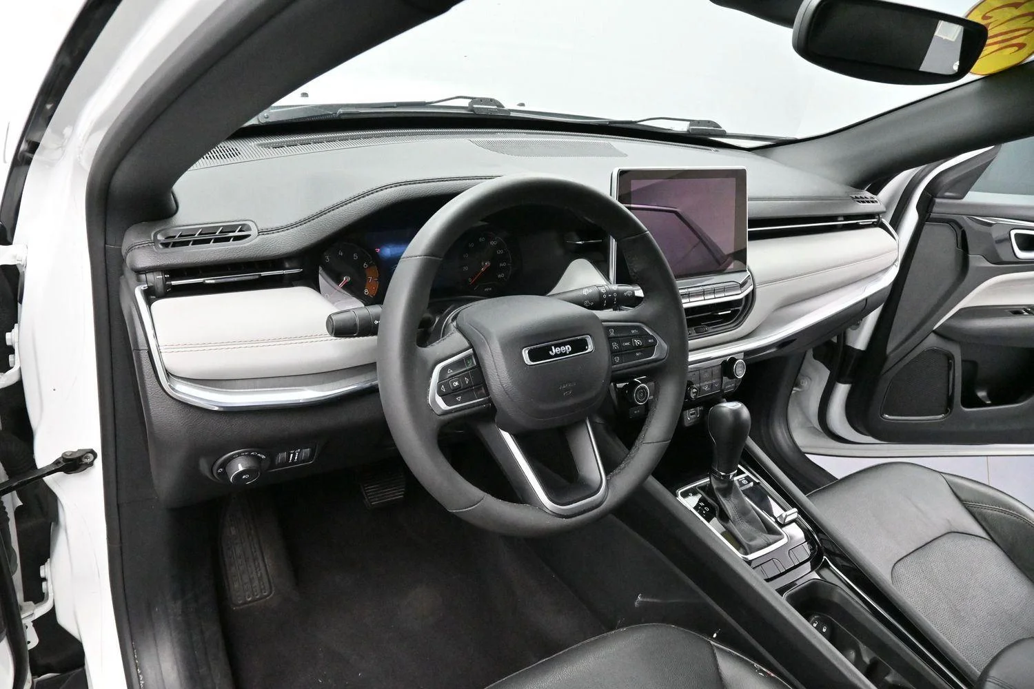 Used 2023 Bright White Clearcoat Jeep Limited image 15