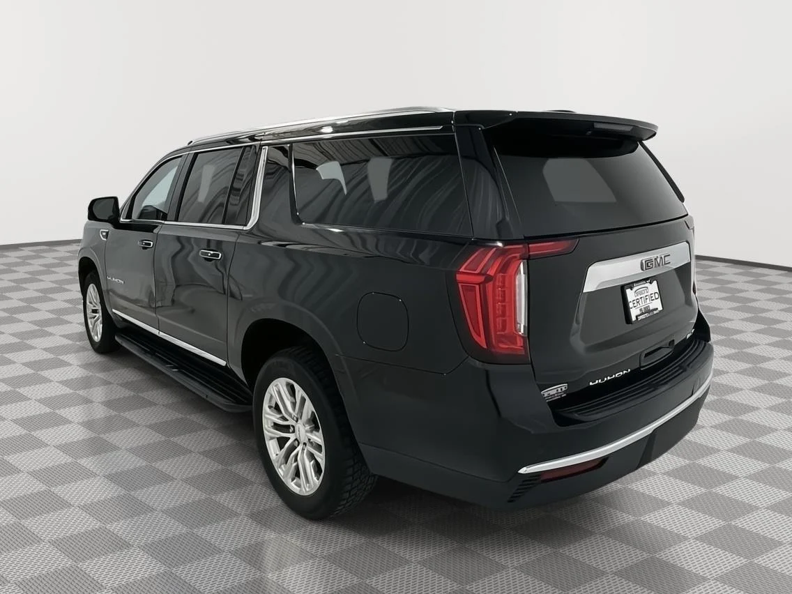 Used 2024 Onyx Black GMC SLT image 3