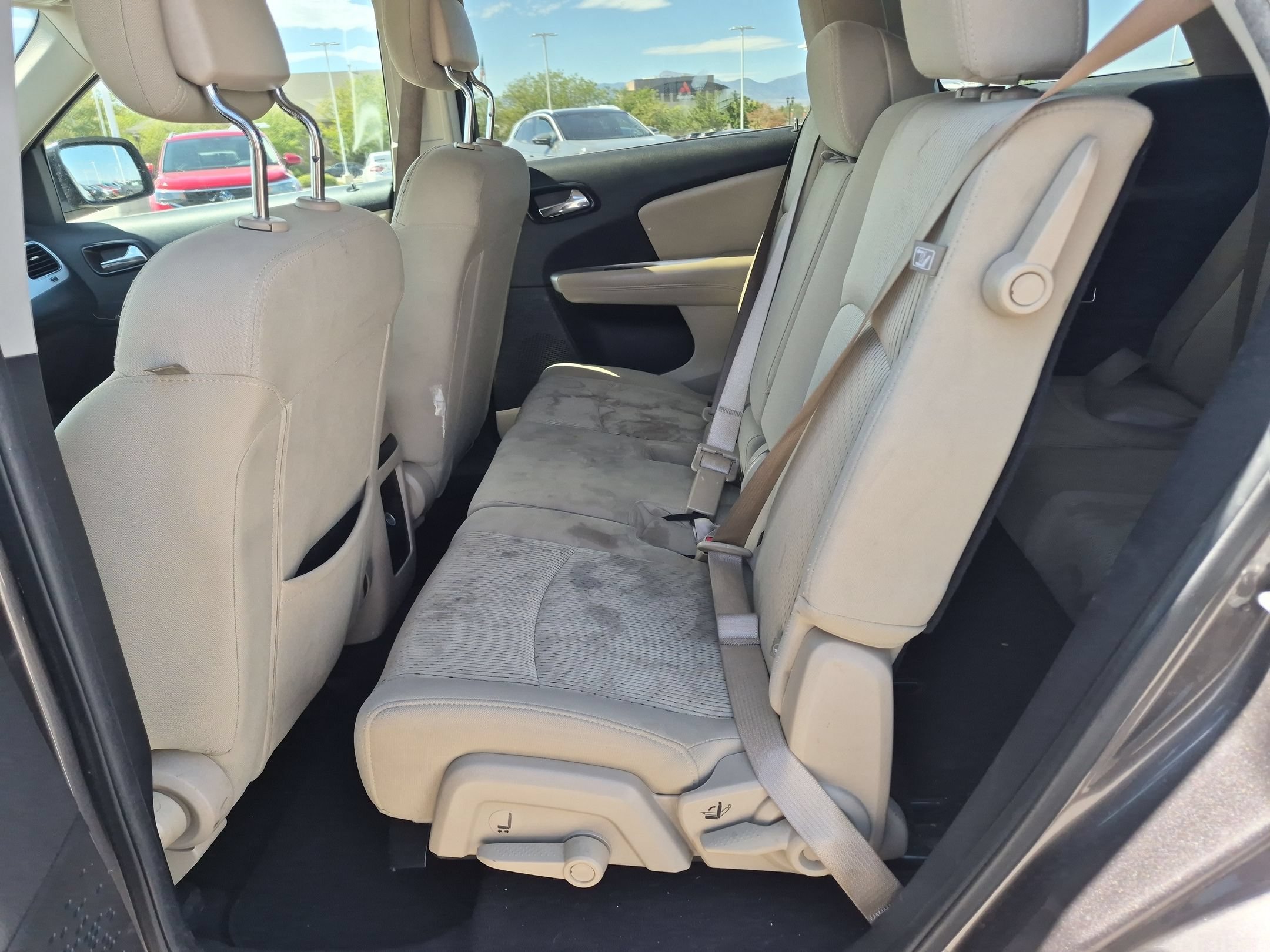 Used 2018 Granite Pearlcoat Dodge SE image 24