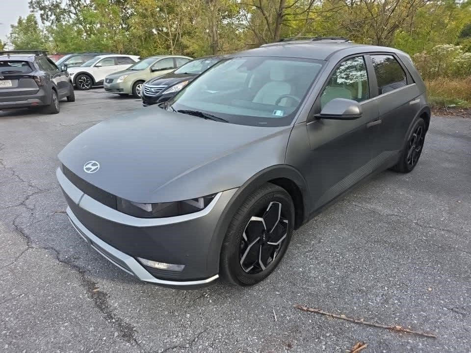 Certified Used 2023 Shooting Star (Matte Gray) Hyundai SEL image 2