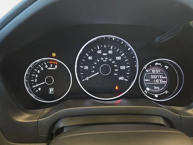 Used 2019 Silver Honda LX image 21