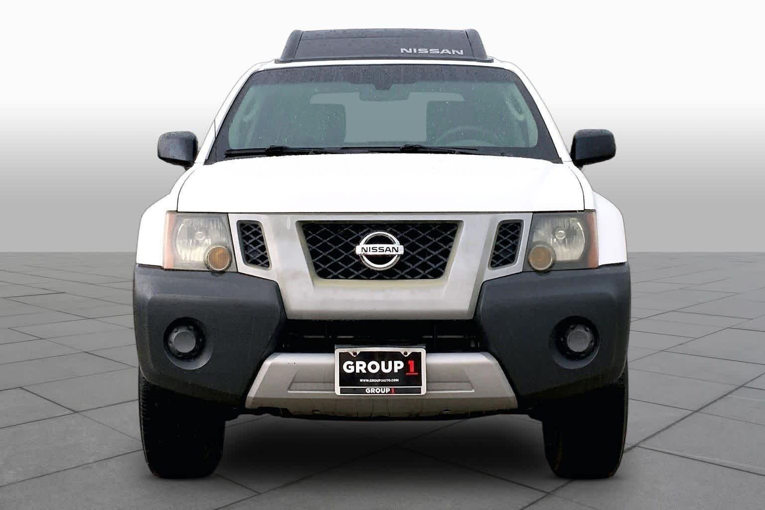 Used 2012 Avalanche Nissan S image 4