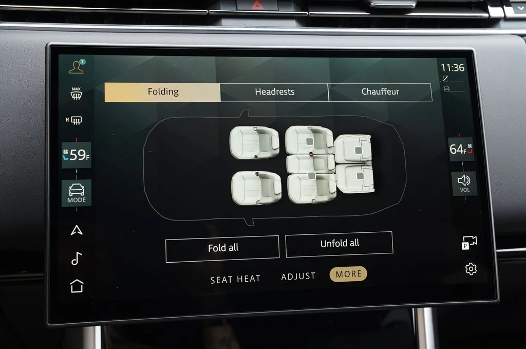 New 2026 Santorini Black Land Rover SE image 27