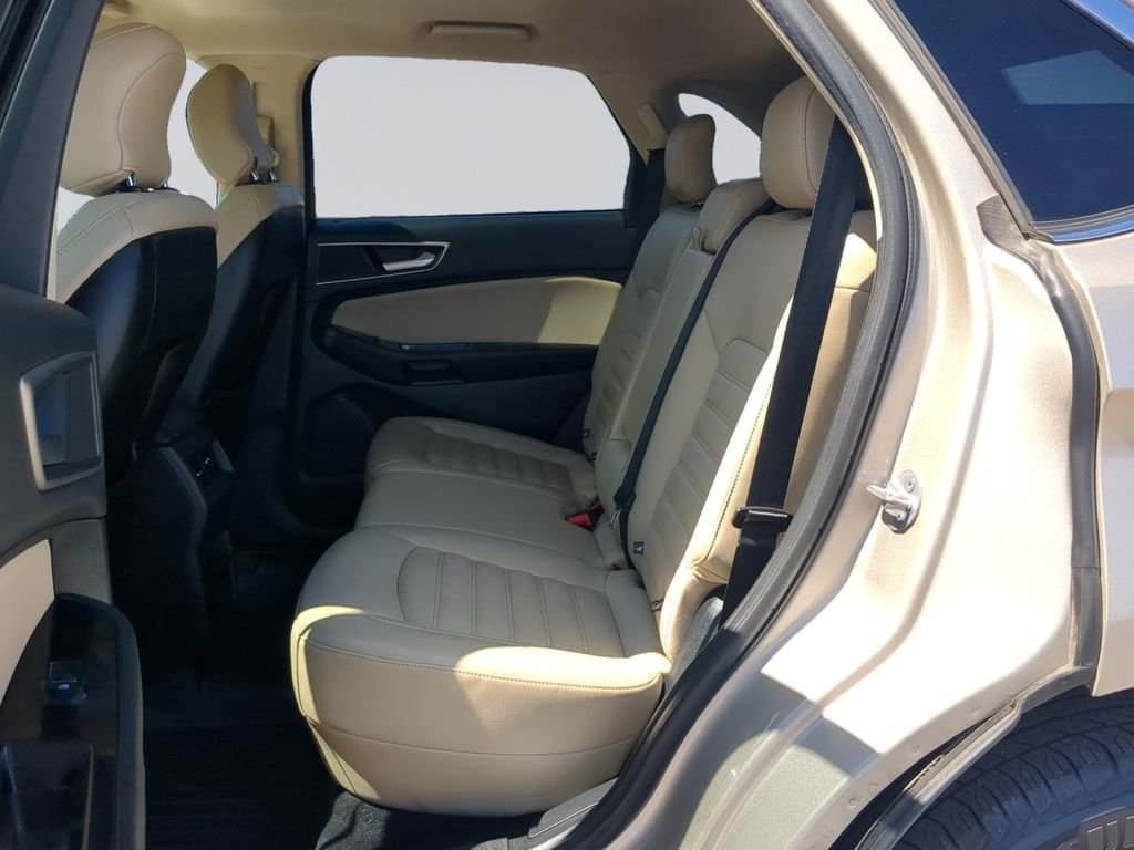 Used 2017 Gold Ford SEL image 18