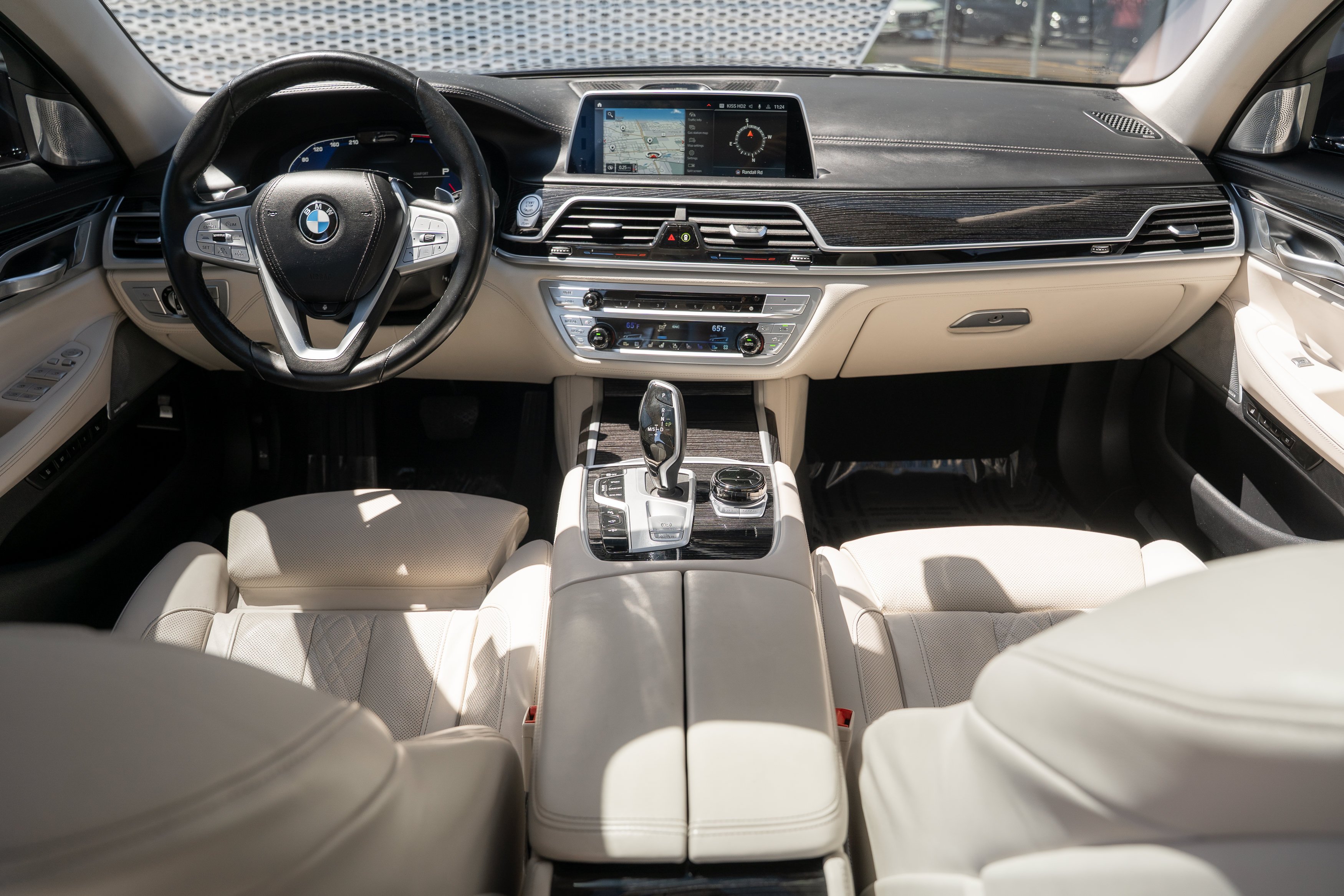 Used 2020 Imperial Blue Metallic BMW 750i xDrive image 8