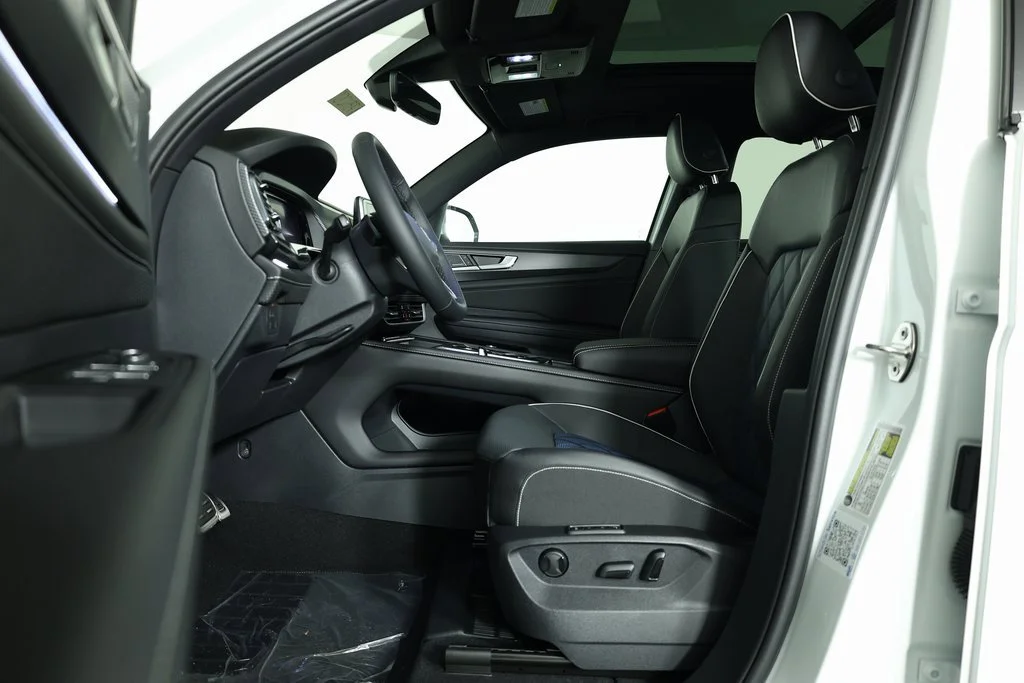 2026 Volkswagen Atlas Cross Sport SEL Premium R-LINE - Photo 7