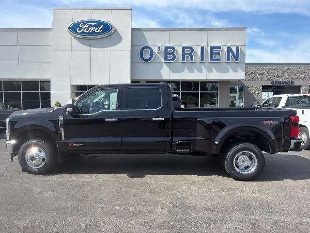New 2027 Agate Black Metallic Ford F-350® Lariat® image 35