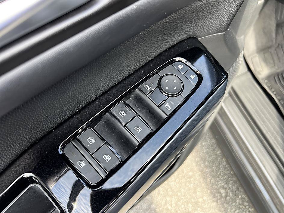 Used 2024 Gun Metallic Nissan SL image 21